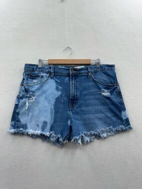 Wrangler Athletic Fit Size 32 Blue Denim Redesigned Denim Shorts